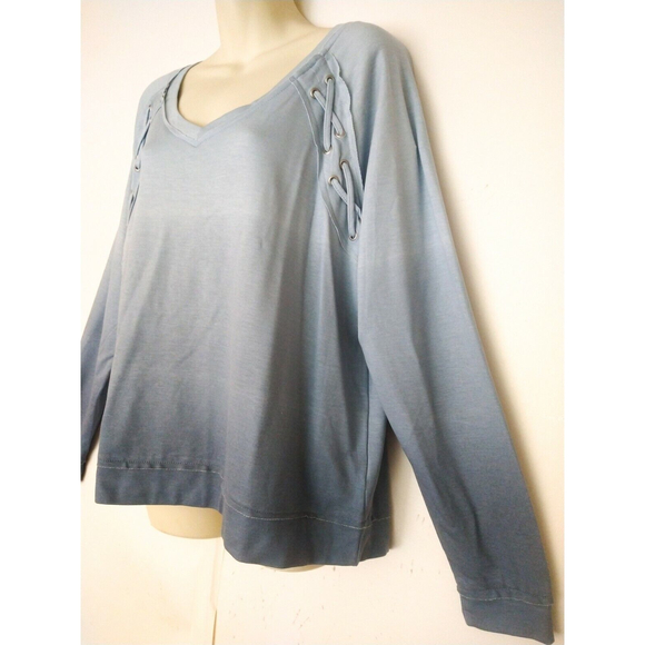 Women's MUDD Long Sleeve Blue Dip Dye Pullover Shirt Soft Comfy Size LG NWT - Picture 3 of 10